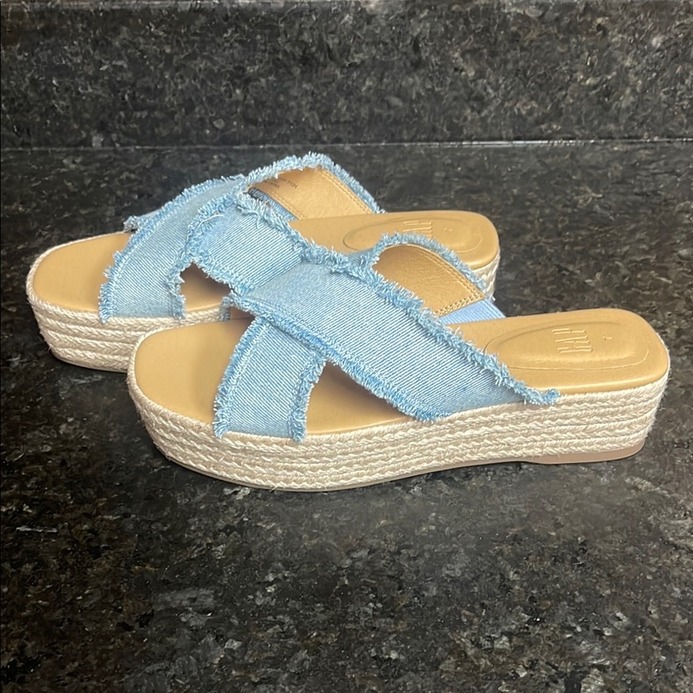 GAP Blue and Tan Platform Sandals